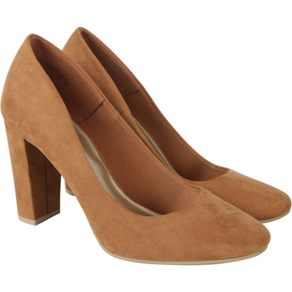 NWT Block Heels Faux Suede Light Brown (size 9.5)